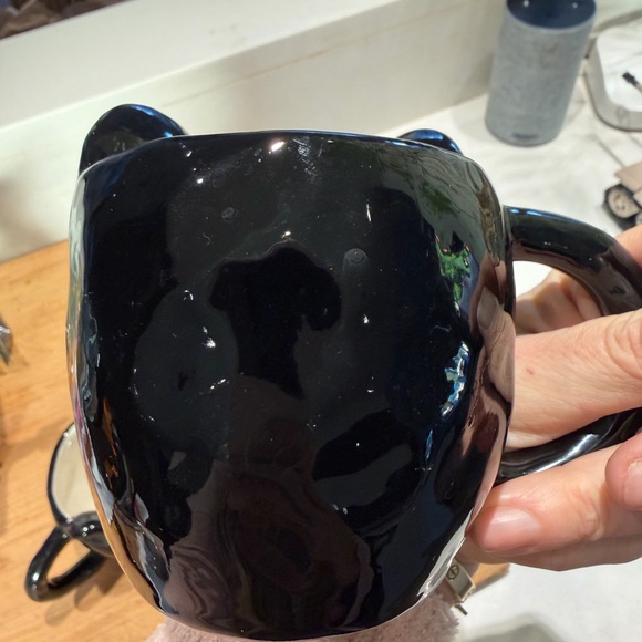 Anthropologie Black Ceramic Serving plate and 2 Mugs - Picture 4 of 12